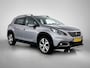 Peugeot 2008 1.2 Blue Lease Allure 130pk | Trekhaak | Glazen Dak | Navigatie | Climate Control | Cruise Control | Camera | 17"LMV |