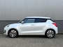 Suzuki Swift 1.2 DualJet 90pk Smart Hybrid Stijl | Navigatie | All-Season Banden | Stoelverwarming | Camera | Keyless Entry |