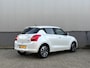 Suzuki Swift 1.2 DualJet 90pk Smart Hybrid Stijl | Navigatie | All-Season Banden | Stoelverwarming | Camera | Keyless Entry |