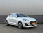 Suzuki Swift 1.2 DualJet 90pk Smart Hybrid Stijl | Navigatie | All-Season Banden | Stoelverwarming | Camera | Keyless Entry |