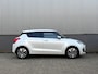 Suzuki Swift 1.2 DualJet 90pk Smart Hybrid Stijl | Navigatie | All-Season Banden | Stoelverwarming | Camera | Keyless Entry |