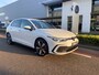 Volkswagen Golf 1.4 eHybrid 245pk DSG GTE / Navigatie / Camera / App-Connect / Stuur & Stoelverwarming / 18" LMV