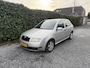 Skoda Fabia 1.4 Comfort | Elekt. Ramen | LMV | Trekhaak | Radio / CD | Nieuwe APK!