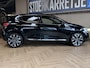 Renault Clio 1.3 TCe 130pk Aut | intens | Groot Navi | 17" | Stoelverwarming | Carplay | Cruise Control | 100% Dealer onderhouden!