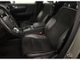 Volvo XC40 Recharge P8 AWD 78 kWh R-Design | Keyless | Stoel-/ Stuurverwarming | Parkeercamera | Adaptieve Cruise Control | Carplay | DAB | BLIS |