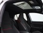 Volkswagen Golf 2.0 TSI GTI Clubsport 301 PK| Panoramadak | LED Matrix | Head-Up-Display | Stoelverwarming | Navigatie | Stuurwielverwarming | Achteruitrijcamera | Apple Carplay Draadloos