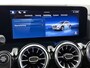 Mercedes-Benz GLA 250 e AMG Nightpakket Plug-In Hybride | Panoramadak | Keyless Go |Stuur en Stoelverwarming | Sfeerverlichting |  Parkeerpakket met Camera | Inclusief 24 maanden Mercedes-Benz Certified garantie voor Europa.