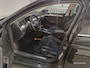 Volkswagen Passat 1.8 TSI 180pk R-Line Business Edit. DSG7 Navi / A.Cam.+ 360 / Adapt.CC / Pano.dak / Trekhaak / Advance Pack / Winter Pack / Trekgewicht 1800kg / 19 inch LM velgen