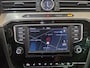 Volkswagen Passat 1.8 TSI 180pk R-Line Business Edit. DSG7 Navi / A.Cam.+ 360 / Adapt.CC / Pano.dak / Trekhaak / Advance Pack / Winter Pack / Trekgewicht 1800kg / 19 inch LM velgen