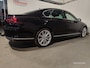 Volkswagen Passat 1.8 TSI 180pk R-Line Business Edit. DSG7 Navi / A.Cam.+ 360 / Adapt.CC / Pano.dak / Trekhaak / Advance Pack / Winter Pack / Trekgewicht 1800kg / 19 inch LM velgen