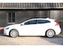 Volvo V40 1.6 D2 Summum Panorama/Xenon/Leer/Camera/Parkeersensor