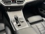 BMW 3-Serie 320i M-SPORT / HUD / LEER / LED / NL AUTO !