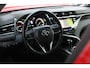 Toyota Camry 2.5 Hybrid Premium Automaat Navigatie, Elektrische Stoelverstelling, Parkeersensoren Voor en Achter, JBL Geluidsinstallatie