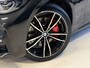 BMW 3-Serie Touring 320e Business Edition Plus | M-Sport | 19''inch | Stoel/stuurverw. | Apple Carplay | Sfeerverlichting