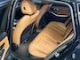 BMW 3-Serie Touring 320e Business Edition Plus | M-Sport | 19''inch | Stoel/stuurverw. | Apple Carplay | Sfeerverlichting