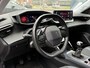 Peugeot 2008 BWJ 10-2020 | 1.2T 101PK Allure | TREKHAAK | PANO DAK | LEDER/STOF | CLIMA | NAVI | PDC 2X | CAMERA | CARPLAY |