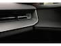 Polestar 3 Long Range Dual Motor Performance 111 kWh, Pilot- en Plus Pack, Bowers&Wilkins Premium Audio, Accenten in Swedish Gold, Polestar Engineered dynamisch onderstel, Luchtvering, Pilot Assist, Head-up Display, 22" Performance (Forged Performance focused wheels)