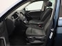 Volkswagen Tiguan 1.5TSI/150PK Life Business DSG · Panoramadak · Apple/Android Car Play· Camera · Massage functie · Stoelverwarming ·