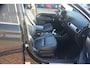 Mitsubishi Outlander 2.0 PHEV Instyle+ | Leer | Navigatie | Schuif-kanteldak | Xenon | NL auto!! | Nederlandse auto dealeronderhouden laatste beurt bij 226000 km accu vervangen met oa xenon leer navigatie camera trekhaak key less schuif kantel dak stoelverwarming premium audio camera stand
