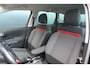 Citroën C3 Aircross 1.2 PureTech S&S Shine | Incl. 12 maanden garantie | Keyless | Camera | Navi | Apple Carplay | Trekhaak | Privacy glass | DAB+ ontvangst | Climate control | Dodehoek detectie | Parkeer assistent | Automatisch grootlicht | Cruise control | Achteruitrijcamera | 17" Lichtmetalen velgen |