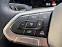 Volkswagen Golf 1.5 eHybrid 204pk DSG Life Edition · Camera · Keyless · Stuur- & Stoelverwarming · ACC · Apple/Android Car Play · Sfeerverlichting · Garantie t/m 12-06-2029 of 100.000km
