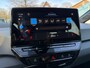 Volkswagen ID.3 Life 58 kWh Automaat / Flex-Fix Fietsendrager / Apple CarPlay-Android Auto / 18" Velgen / Stuur-/Stoelverwarming