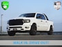 Dodge Ram 1500 | Laramie | 5.7 V8 | 4x4 | Crew Cab | Fenders | 22 inch Wheels | RAMBAR | Smoked Lights | LPG Nieuw binnen!
