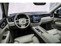 Volvo XC60 Plug-in hybrid T6 AWD Inscription | Trekhaak | Panoramadak | Adaptive cruise control | Head-up display | Gelamineerde zijruiten | Stoel- en stuurverwarming | Achteruitrijcamera | Parkeersensoren voor + achter | Actieve LED koplampen | Elektrische stoelverstelling | Getint glas |