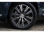 Volvo XC60 Plug-in hybrid T6 AWD Inscription | Trekhaak | Panoramadak | Adaptive cruise control | Head-up display | Gelamineerde zijruiten | Stoel- en stuurverwarming | Achteruitrijcamera | Parkeersensoren voor + achter | Actieve LED koplampen | Elektrische stoelverstelling | Getint glas |