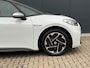 Volkswagen ID.3 First 58 kWh * Steunhaak * Navigatie * Parkeersensoren * Adaptieve Cruise *
