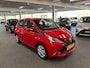 Toyota Aygo 1.0 VVT-i x-play met Achteruitrijcamera en Airconditioning