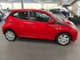 Toyota Aygo 1.0 VVT-i x-play met Achteruitrijcamera en Airconditioning