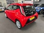 Toyota Aygo 1.0 VVT-i x-play met Achteruitrijcamera en Airconditioning