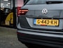 Volkswagen Tiguan 1.5 TSI Comfortline Business | Origineel NL | 1e Eigenaar | LED Koplampen | Navigatie | Camera | Climate Control | Adaptieve Cruise Control | Stoelverwarming | LED Achterlichten | Elektrische Klep | Apple Carplay | Android Auto | Lichtmetalen Velgen |