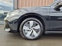 Volkswagen Passat Variant 1.5 eHybrid Business | BTW | 360 | Trekhaak | HUD | Massage | Keyless