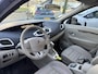 Renault Scenic 2.0 Privilege 140 AUTOMAAT / RIJKLAARPRIJS / DEALER ONDERHOUDEN / TREKHAAK / LEDER / STOELV. / PARKEERSENSOREN / ELEKTRISCH VERSTELBARE VOORSTOELEN / CRUISE CONTROL / CLIMATE CONTROL / 17''