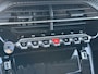 Peugeot 2008 Allure Pack 1.2 PureTech 130PK EAT8 Automaat Navigatie, Achteruitrijcamera, Apple Carplay, Android Auto, Parkeersensoren Achter