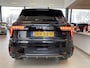 Lynk & Co 01 1.5/BLACK PACK/Panoramadak/360° Camera/Keyless/Lane assist/Adaptive cruise control/Navigatie/Apple carplay/Climate control/Stoelverwarming/Dodehoek detectie/Elektrisch sluitende achterklep/Elektrisch verstelbare stoel met geheugen/Multifunctioneel stuur