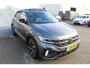 Volkswagen T-Roc 1.5 TSI 3x R-Line Automaat/Panoramadak/Trekhaak afneembaar/Navigatie/Virtual cockpit/Adaptive cruise control/Achteruitrijcamera/Parkeersensoren rondom/Apple carplay/Stoelverwarming/Keyless/Climate control/IQ light/DAB/Draadloze telefoonlader