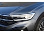 Volkswagen T-Roc 1.5 TSI 3x R-Line Automaat/Panoramadak/Trekhaak afneembaar/Navigatie/Virtual cockpit/Adaptive cruise control/Achteruitrijcamera/Parkeersensoren rondom/Apple carplay/Stoelverwarming/Keyless/Climate control/IQ light/DAB/Draadloze telefoonlader