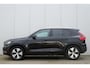 Volvo XC40 B3 Momentum Business | Dealeronderhouden | Panoramadak | Adaptive cruise control | 18" Lichtmetalen velgen | BLIS | Volvo on Call |