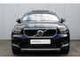 Volvo XC40 B3 Momentum Business | Dealeronderhouden | Panoramadak | Adaptive cruise control | 18" Lichtmetalen velgen | BLIS | Volvo on Call |