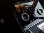Land Rover Range Rover Evoque P300e AWD R-Dynamic SE | Stuurwielverwarming | Panoramisch schuif-/kanteldak | 24 maanden Land Rover Approved