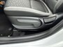 Hyundai Kona 1.0T Comfort 120Pk | Navigatie Via Apple & Android Carplay | Achteruitrijcamera | Parkeersensoren Achter | Climate Control | Cruise Control & Snelheidsbegrenzer | Trekhaak |