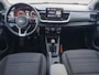 Kia Stonic 1.0T MHEV DynamicLine | Camera | Apple Carplay / Android auto | Parkeersensoren achter | Airco | Cruise control |