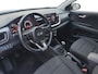 Kia Stonic 1.0T MHEV DynamicLine | Camera | Apple Carplay / Android auto | Parkeersensoren achter | Airco | Cruise control |