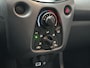 Toyota Aygo 1.0 VVT-i X-PLAY NAVIGATIE CRUISE CONTROL AIRCO BLUETOOTH TELEFOON MEDIA VOORBEREIDING ACHTERUITRIJCAMERA ZEER MOOI !! Brgl