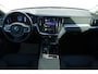 Volvo V60 T6 Plug-in hybrid AWD Essential Bright | Semi elektrische trekhaak | Stoelverwarming voor+achter | Stuurwielverwarming | Adaptieve Cruise Control | Leder interieur