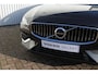 Volvo V60 T6 Plug-in hybrid AWD Essential Bright | Semi elektrische trekhaak | Stoelverwarming voor+achter | Stuurwielverwarming | Adaptieve Cruise Control | Leder interieur