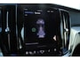 Volvo V60 T6 Plug-in hybrid AWD Essential Bright | Semi elektrische trekhaak | Stoelverwarming voor+achter | Stuurwielverwarming | Adaptieve Cruise Control | Leder interieur